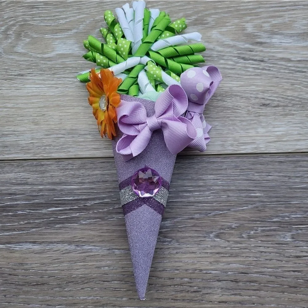 Gift: Small purple hair clip bouquet korker clip bows